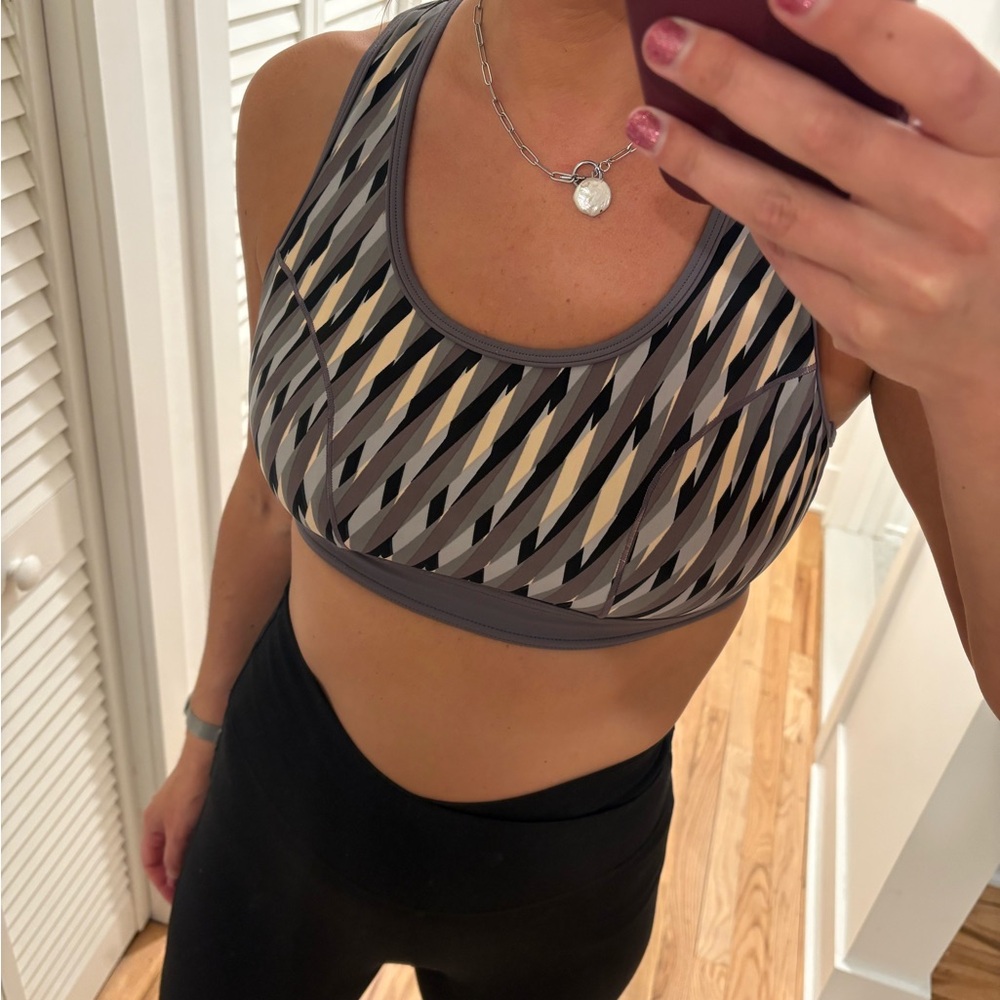Stylish Black and Gray Sports Bra